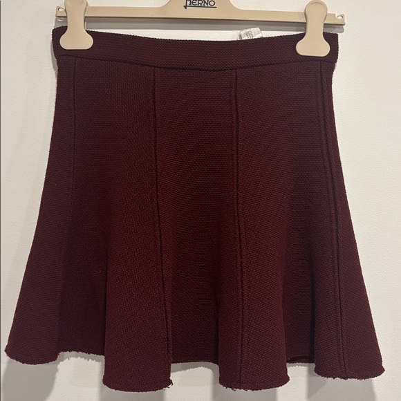 Zara Maroon A-Line Skirt - Picture 3 of 9